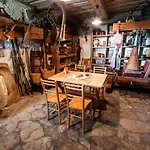 Villa Authentic Countryside With Hot Tub Veliki Kamen