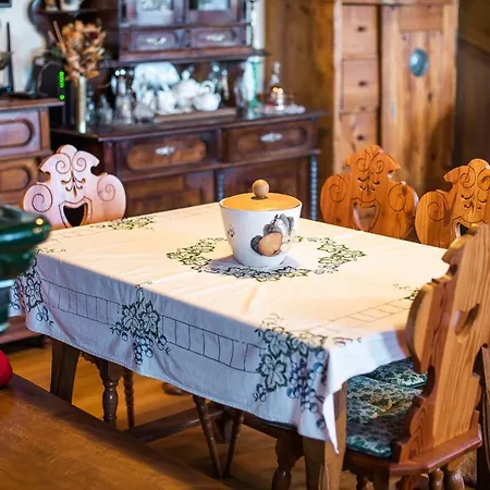 Authentic Countryside With Hot Tub Villa