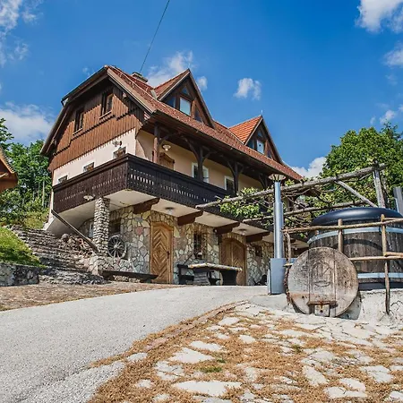 Authentic Countryside With Hot Tub *