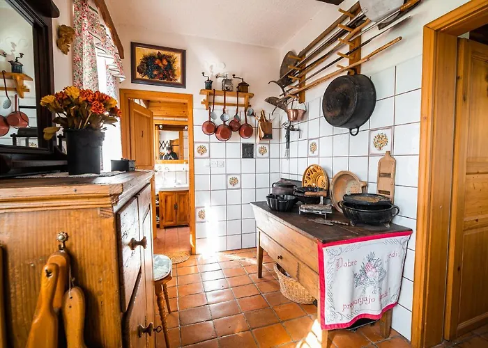 Authentic Countryside With Hot Tub Veliki Kamen