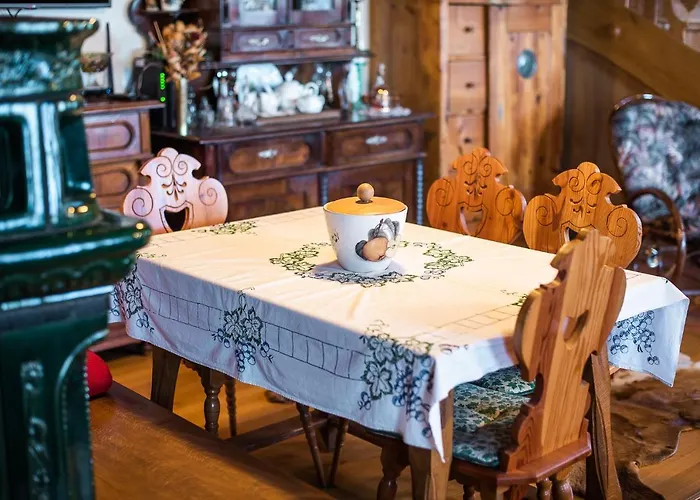 Authentic Countryside With Hot Tub Villa