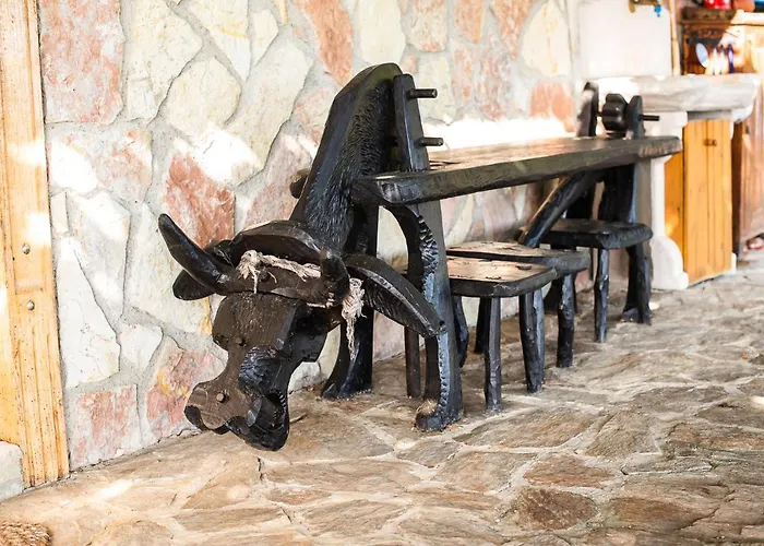 Authentic Countryside With Hot Tub