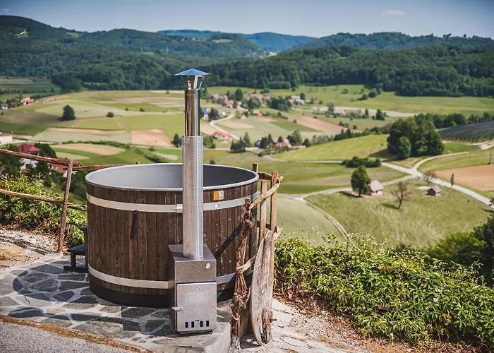 Authentic Countryside With Hot Tub Veliki Kamen