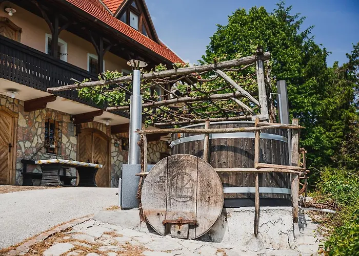 Authentic Countryside With Hot Tub Vila